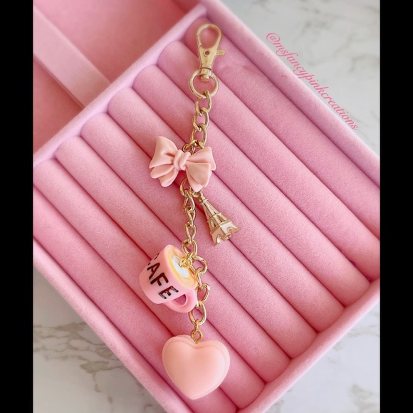Cafe in Paris handmade charm keychain - Picture 3 of 3